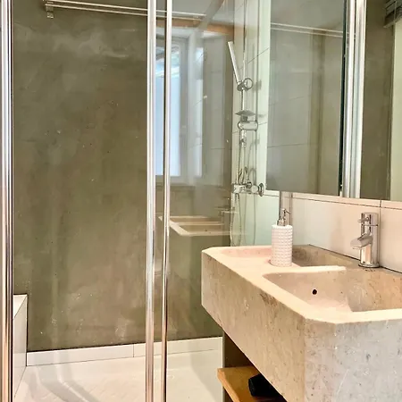 Cozy With Private Terrace * 리스본