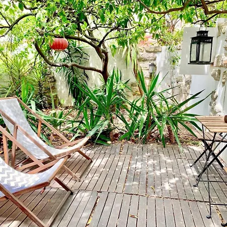 Cozy With Private Terrace Lisbon