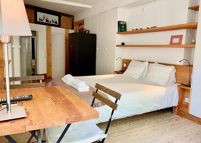 Cozy With Private Terrace *